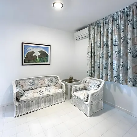 El Oasis Villa *